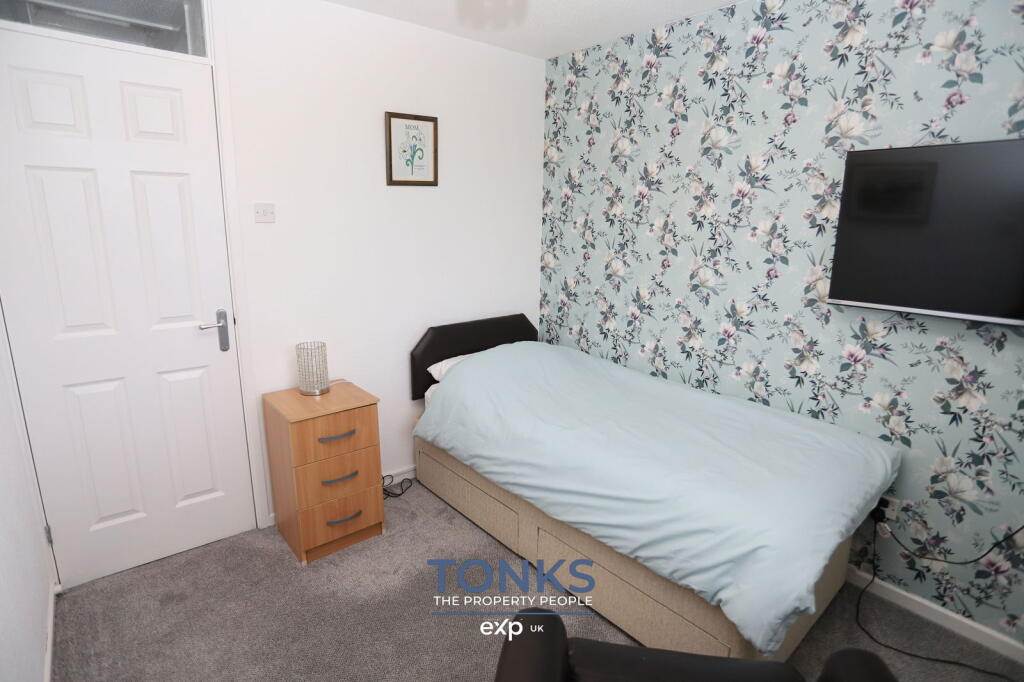 Additional image 12 of Clifton Road, Halesowen, B62 9HB