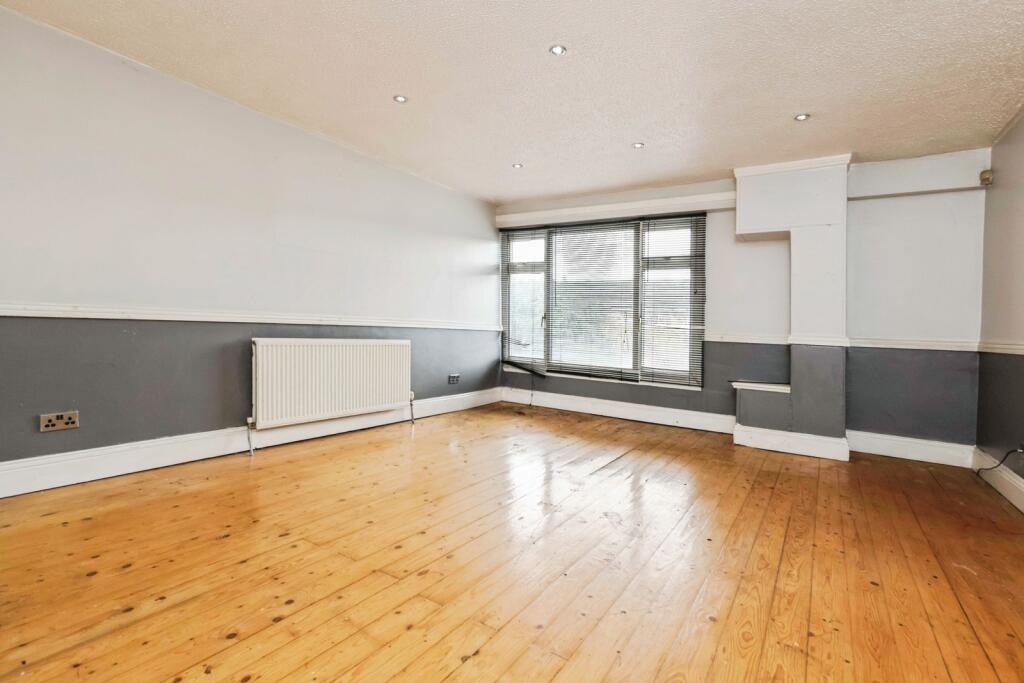 Additional image 3 of Avon Drive, Castle Bromwich, Birmingham, West Midlands, B36