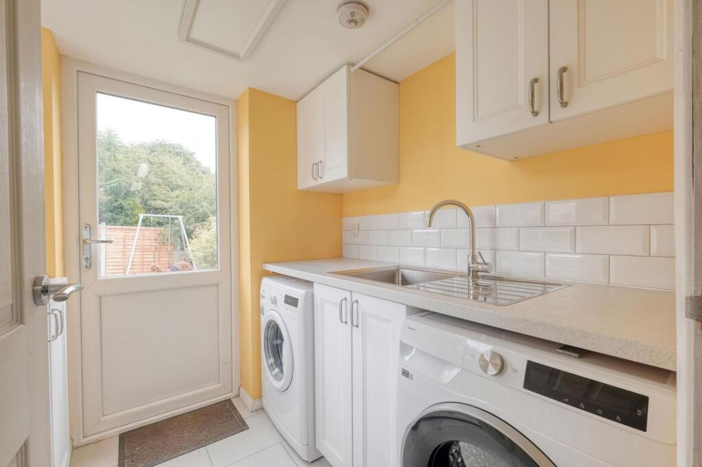 Additional image 8 of Mayhurst Close, Hollywood, B47