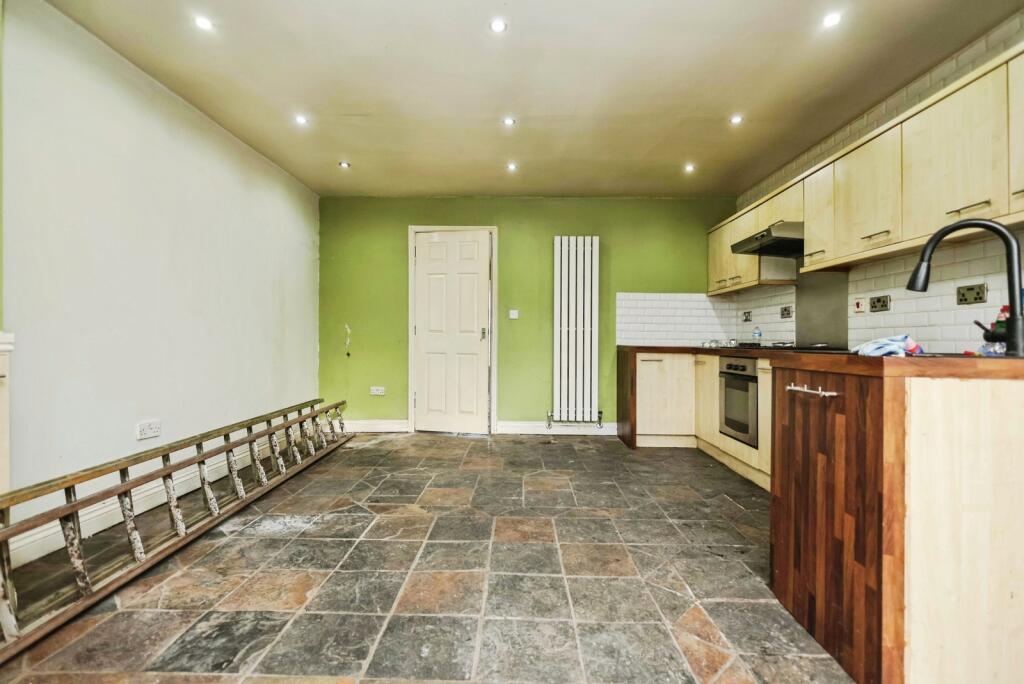 Additional image 5 of Avon Drive, Castle Bromwich, Birmingham, West Midlands, B36