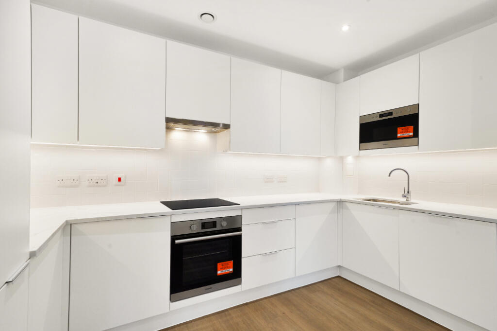 Additional image 6 of Guild Point