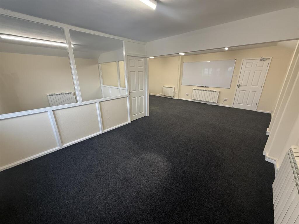 Additional image 6 of Corngreaves, 76 Graingers Lane, Cradley Heath