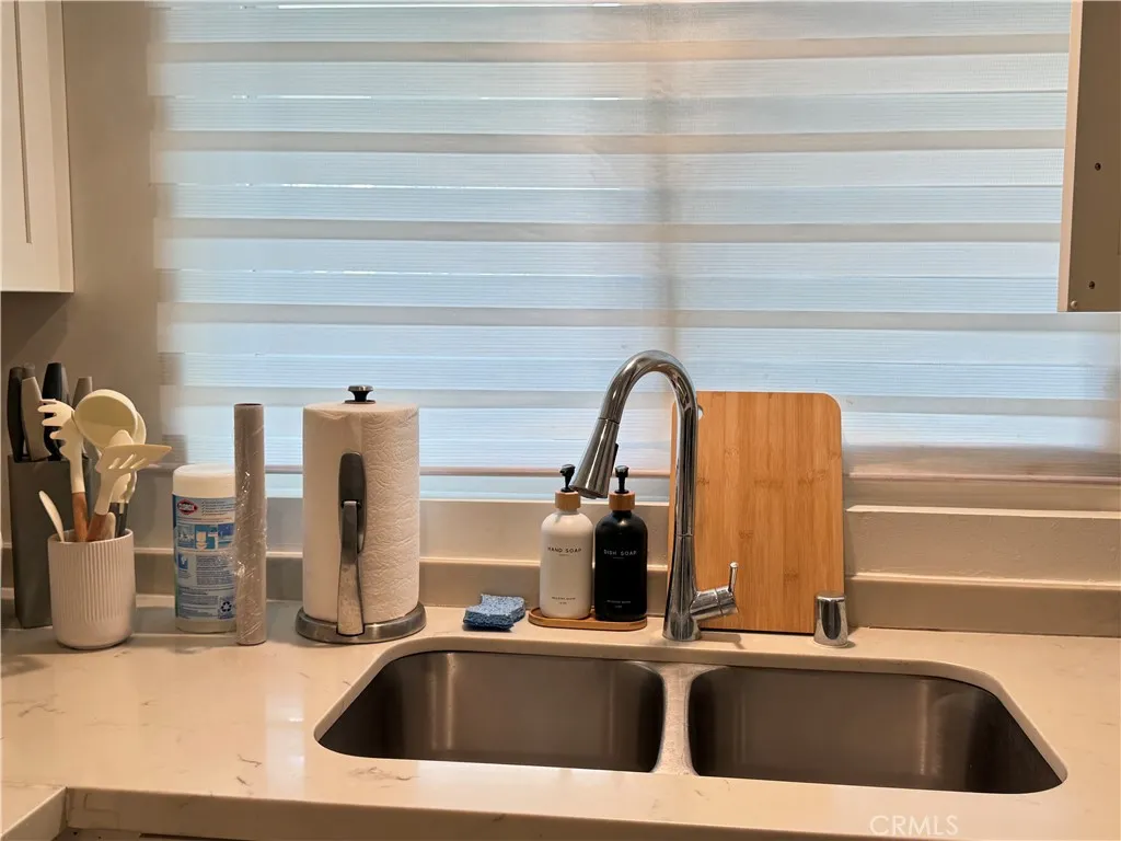 Additional image 45 of 251 N Oakland Ave Unit 3, Pasadena, CA 91101