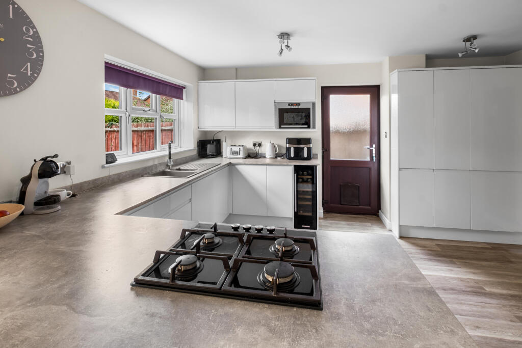 Additional image 5 of Oasthouse Close, Stoke Heath, Bromsgrove B60 4NW