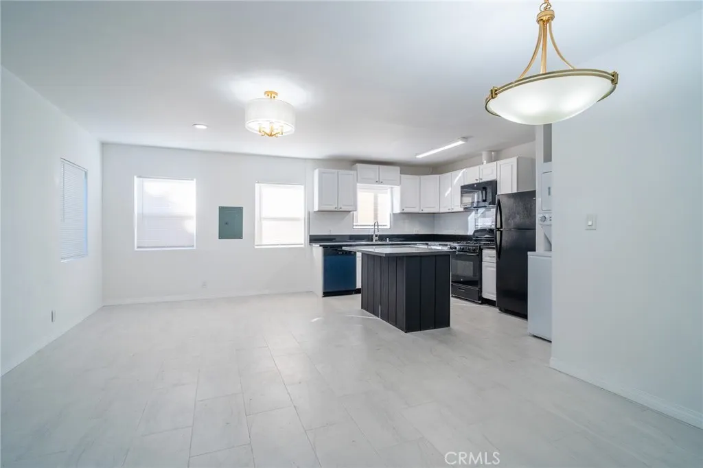 Additional image 32 of 2370 Pine Ave, Long Beach, CA 90806