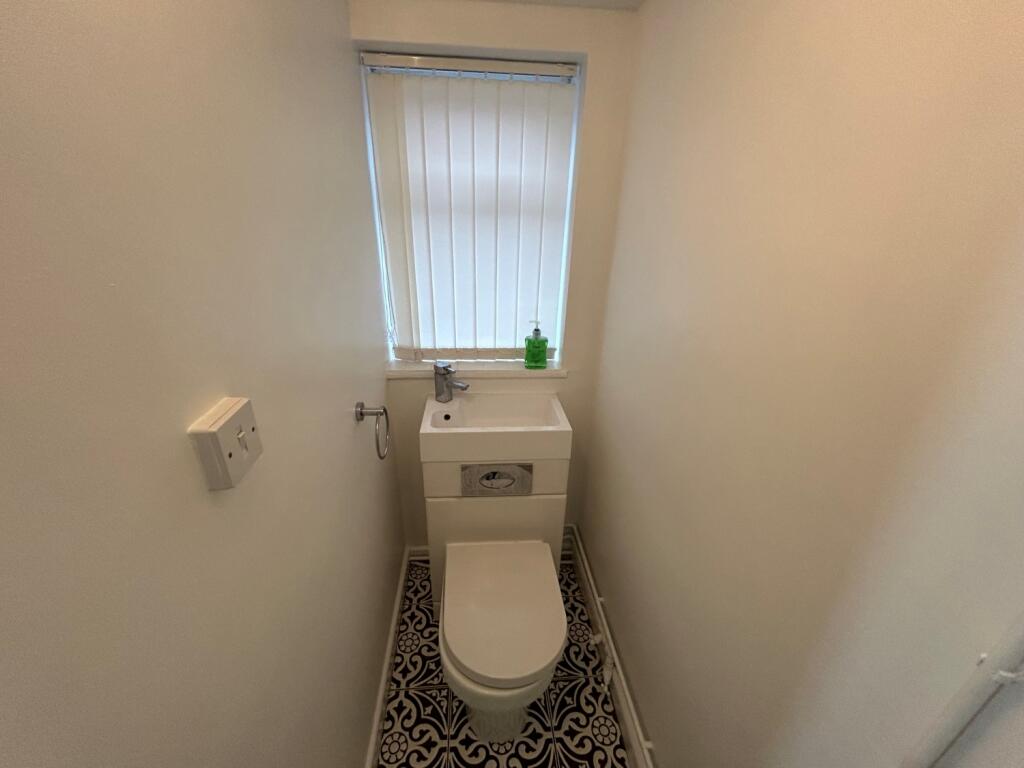 Additional image 9 of Bournes Crescent, Halesowen, West Midlands, B63