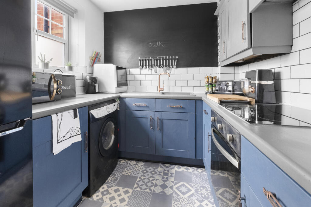 Additional image 2 of Flat 9, Garden Court, Design Close, Bromsgrove B60 3GS