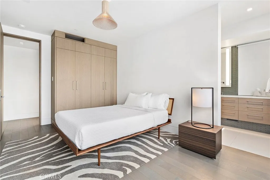 Additional image 19 of 2108 E Oceanfront, Newport Beach, CA 92661