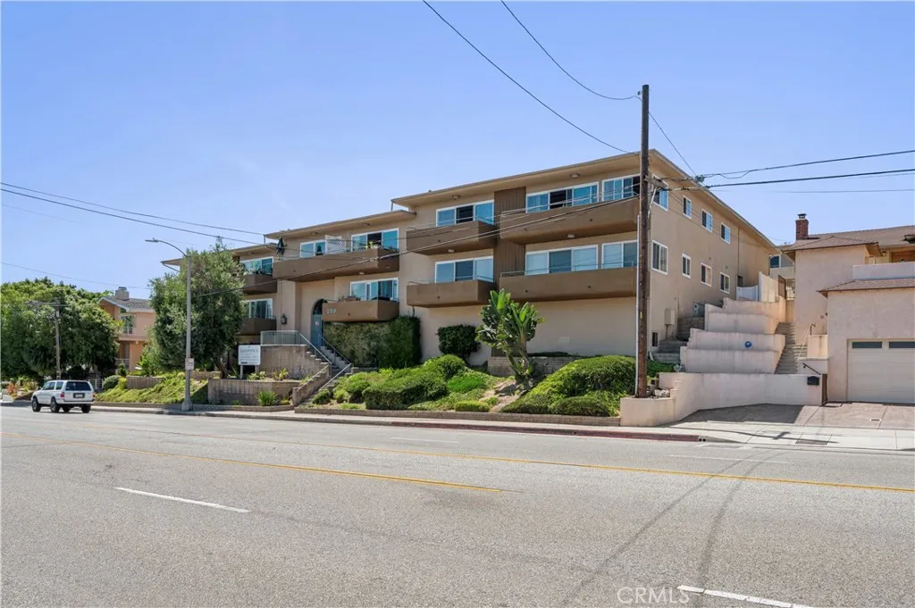 Additional image 12 of 209 S Prospect Avenue Unit 205, Redondo Beach, CA 90277