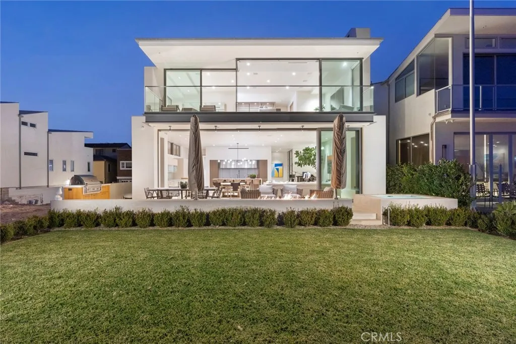 Additional image 4 of 2108 E Oceanfront, Newport Beach, CA 92661