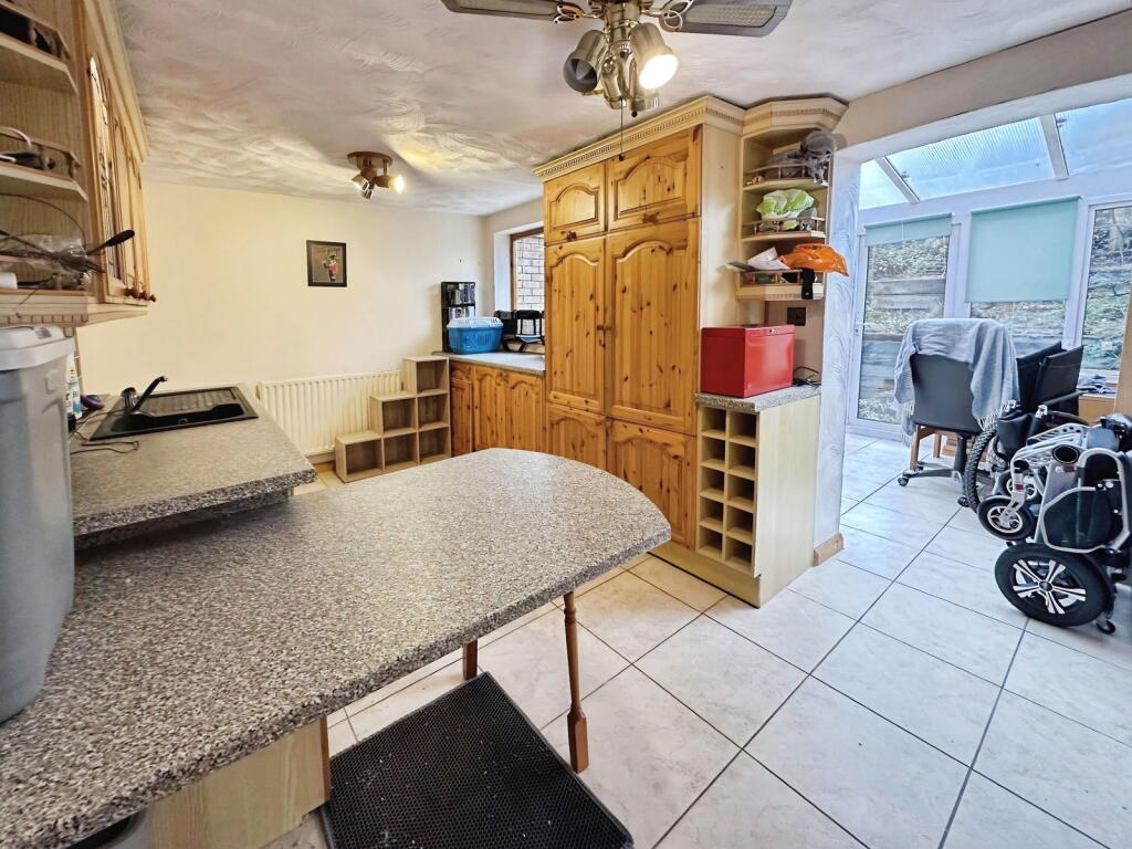 Additional image 4 of Honeybourne Road, Halesowen, B63 3EN