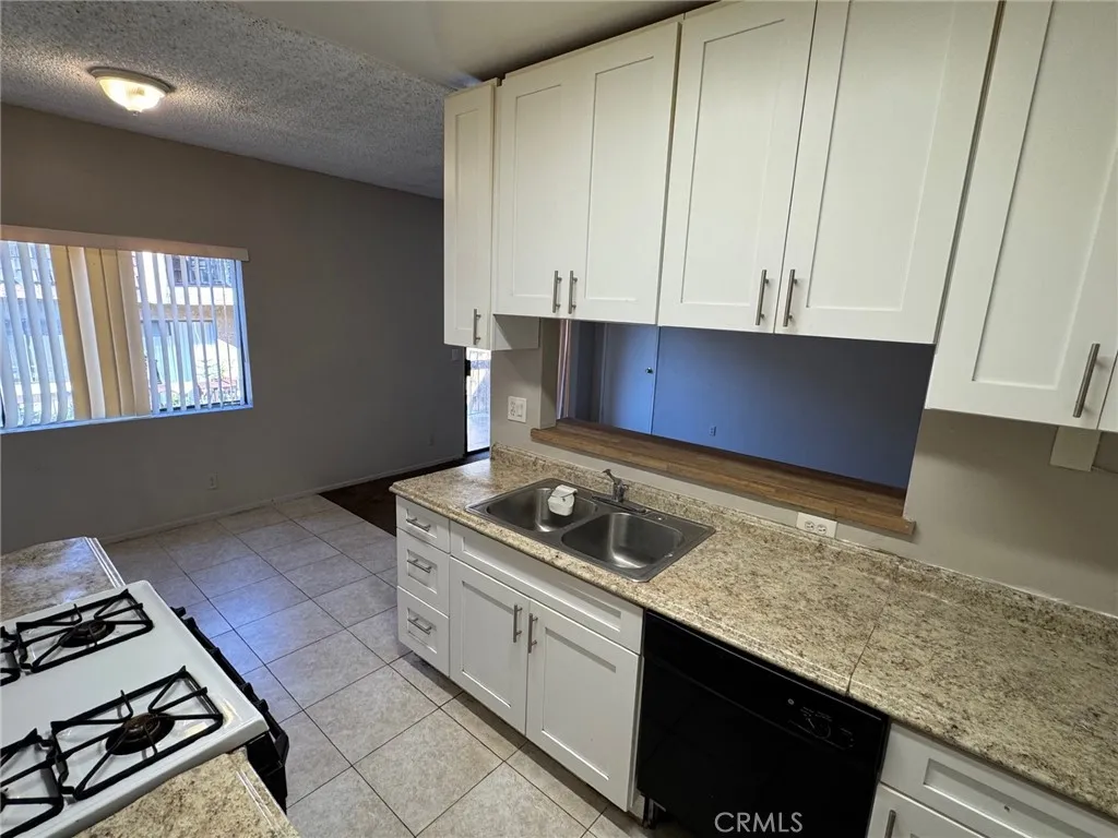 Additional image 14 of 15516 Nordhoff Street Unit 209, North Hills, CA 91343