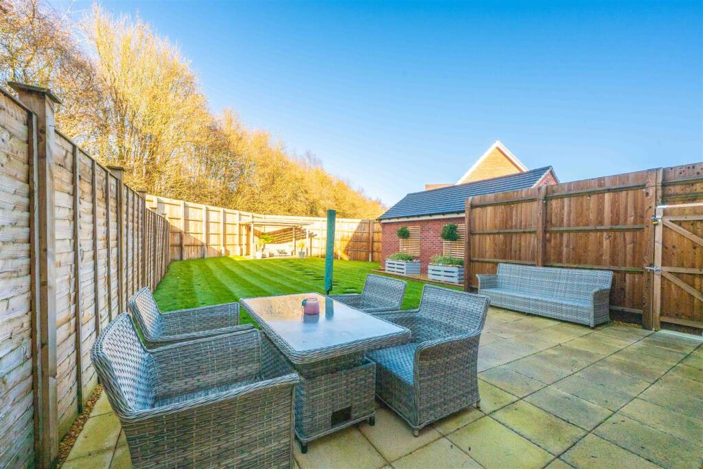 Additional image 15 of Mayors Drive, Alcester