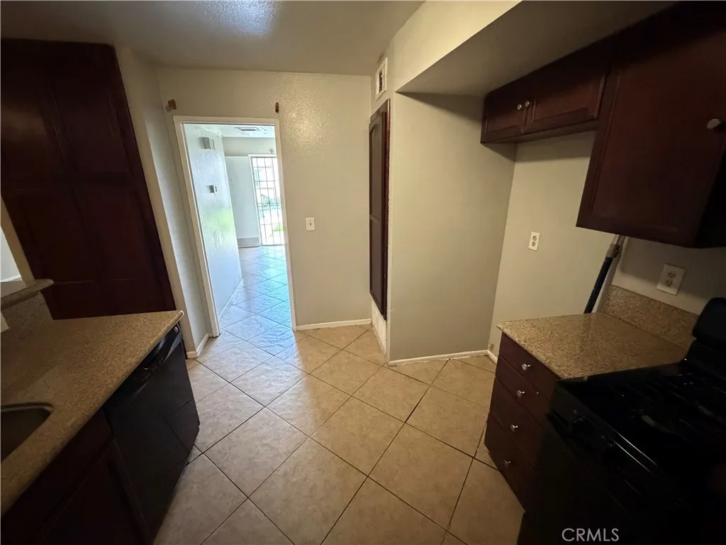 Additional image 6 of 369 N Eucalyptus Ave Unit 31, Rialto, CA 92376