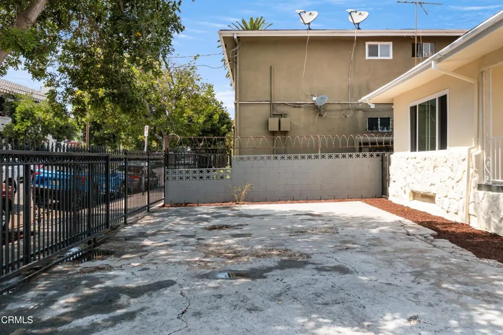 Additional image 38 of 1623 W 11th Place, Los Angeles, CA 90015