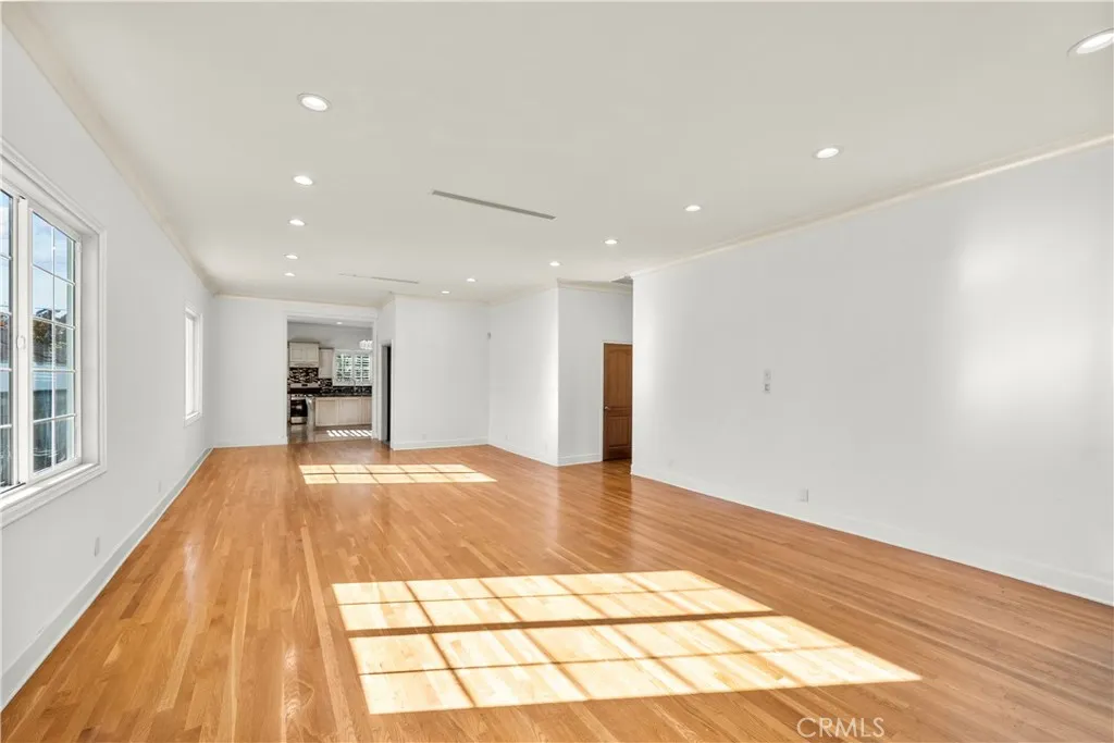 Additional image 33 of 6223 Simpson, North Hollywood, CA 91606