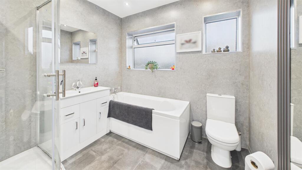 Additional image 8 of Cherry Orchard Avenue, Halesowen