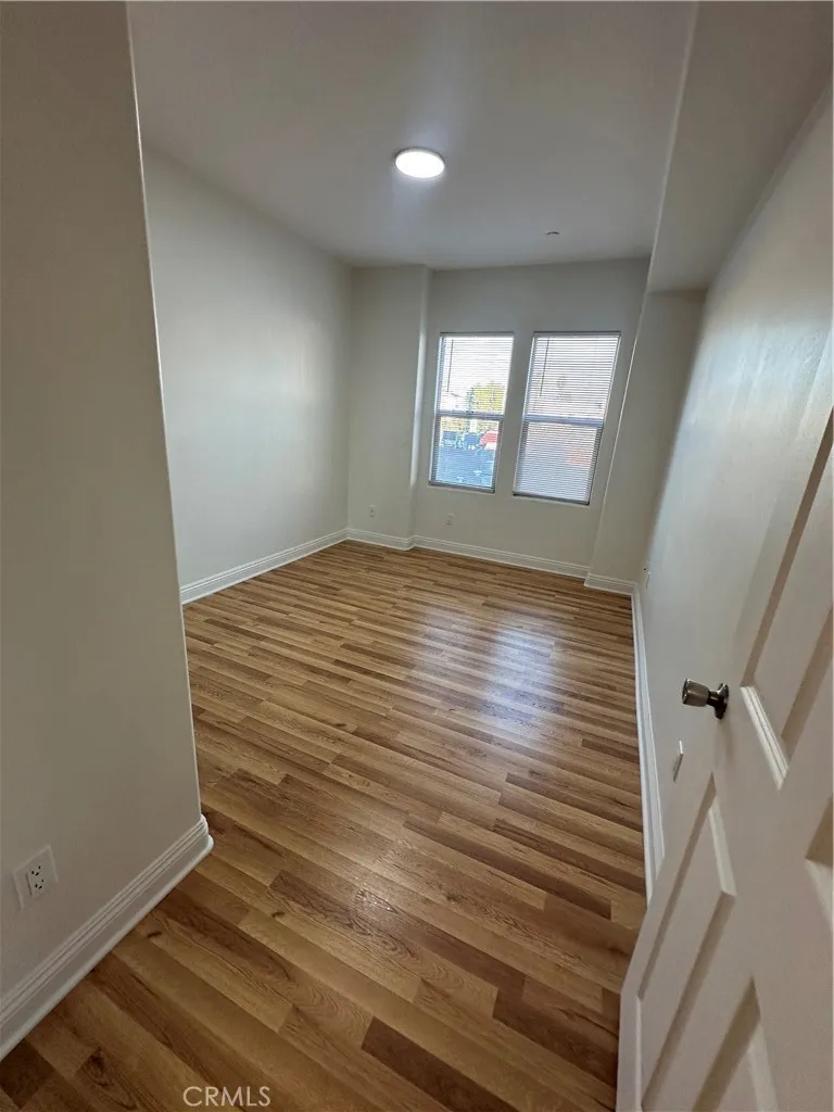 Additional image 41 of 12916 Moorpark Street Unit 201, Studio City, CA 91406