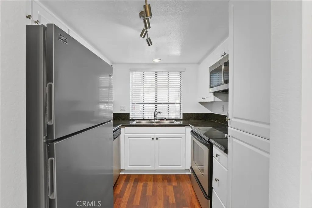 Additional image 8 of 25521 Indian Hill Ln, Laguna Hills, CA 92653