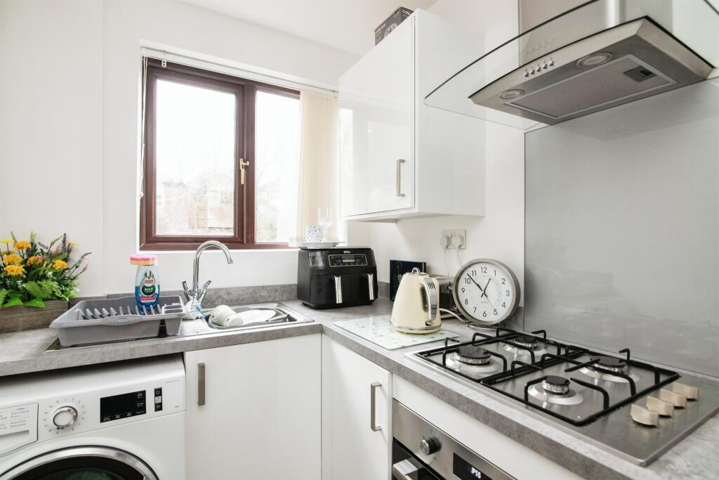 Additional image 5 of Foden Road, BIRMINGHAM