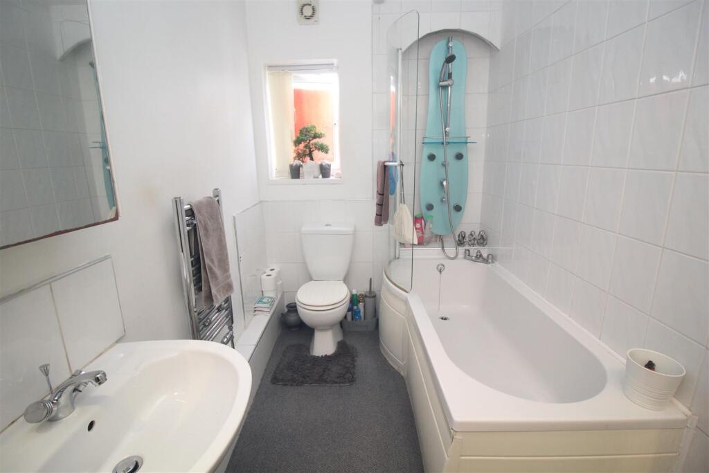 Additional image 11 of Glebe Farm Road, Birmingham