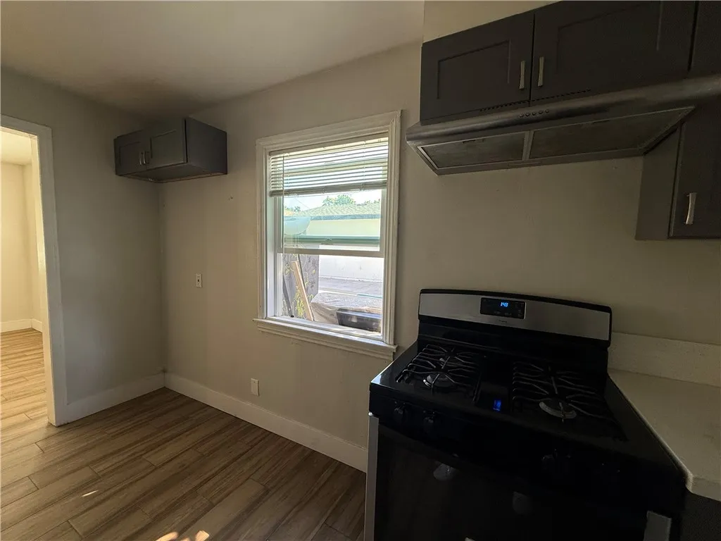 Additional image 26 of 924 W Chestnut Unit 1/2, Santa Ana, CA 92703