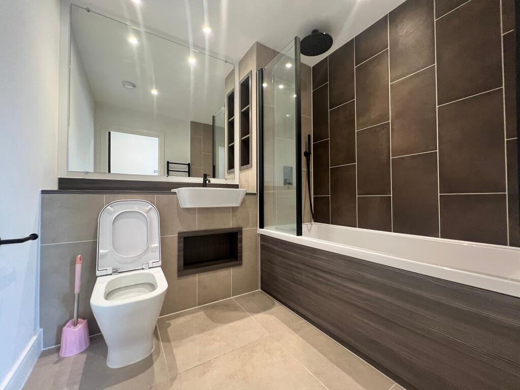 Additional image 8 of 62 Shadwell Street