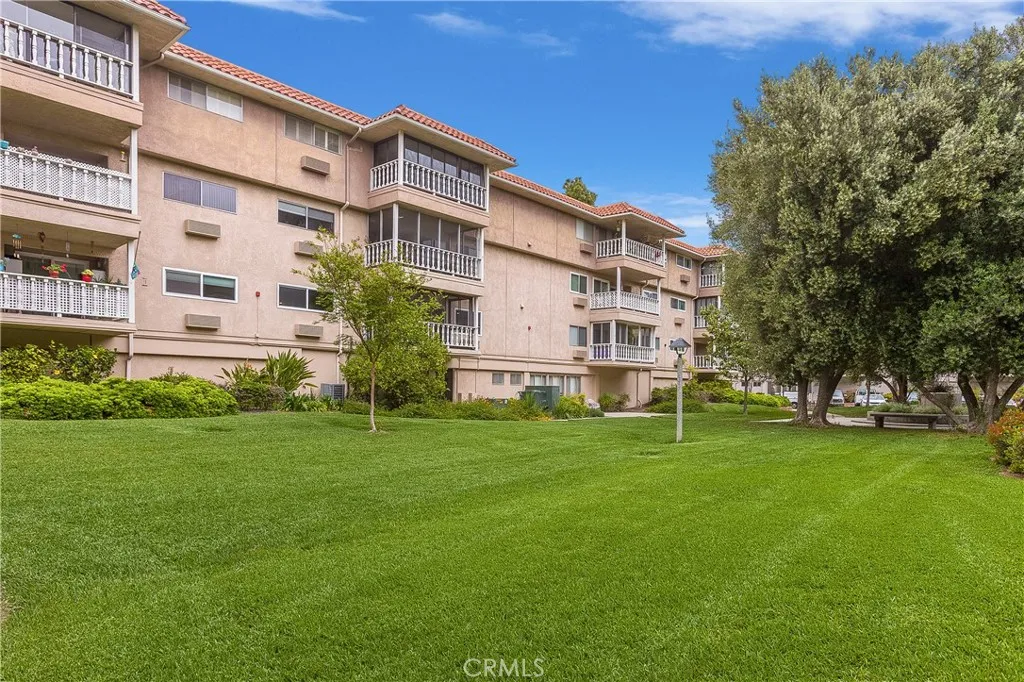 Additional image 45 of 2404 Via Mariposa W Unit 1C, Laguna Woods, CA 92637