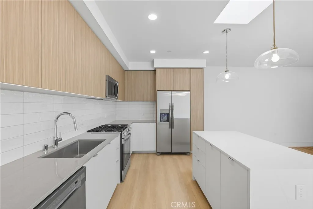 Additional image 6 of 12078 Guerin Street Unit 406, Studio City, CA 91604