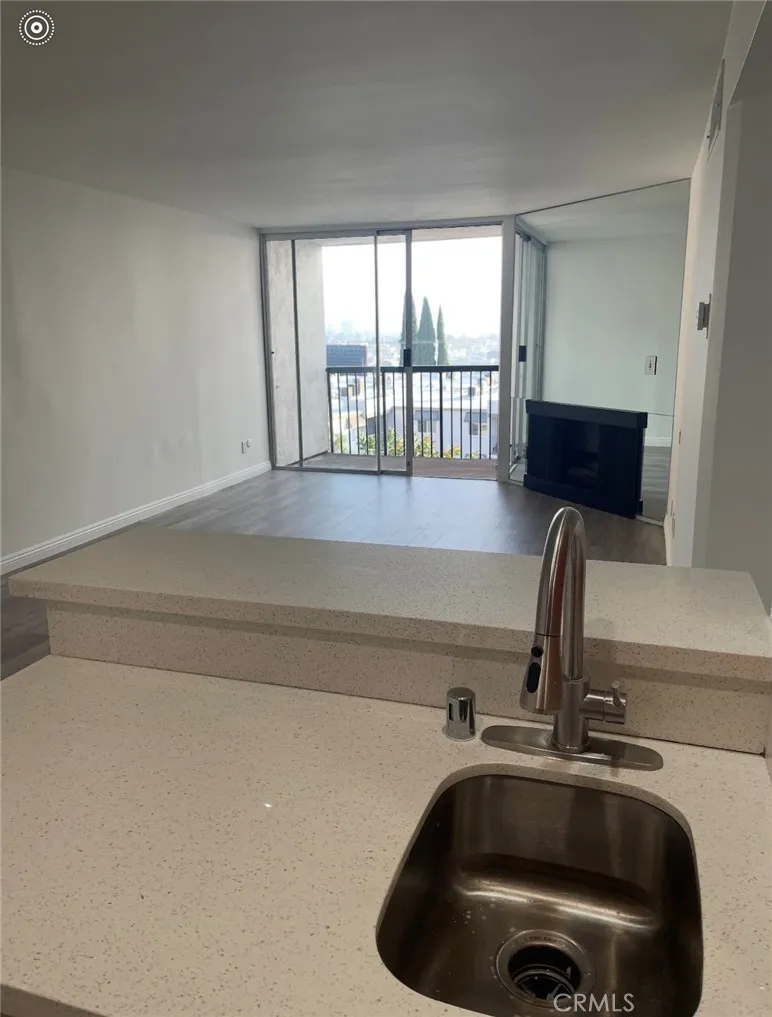 Additional image 15 of 8530 Holloway Drive Unit 418, Los Angeles, CA 90069