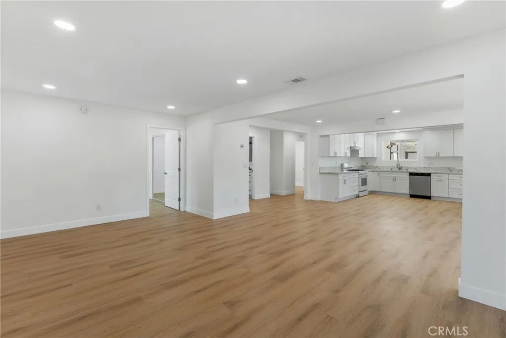 Additional image 9 of 2105 Genevieve St, San Bernardino, CA 92405