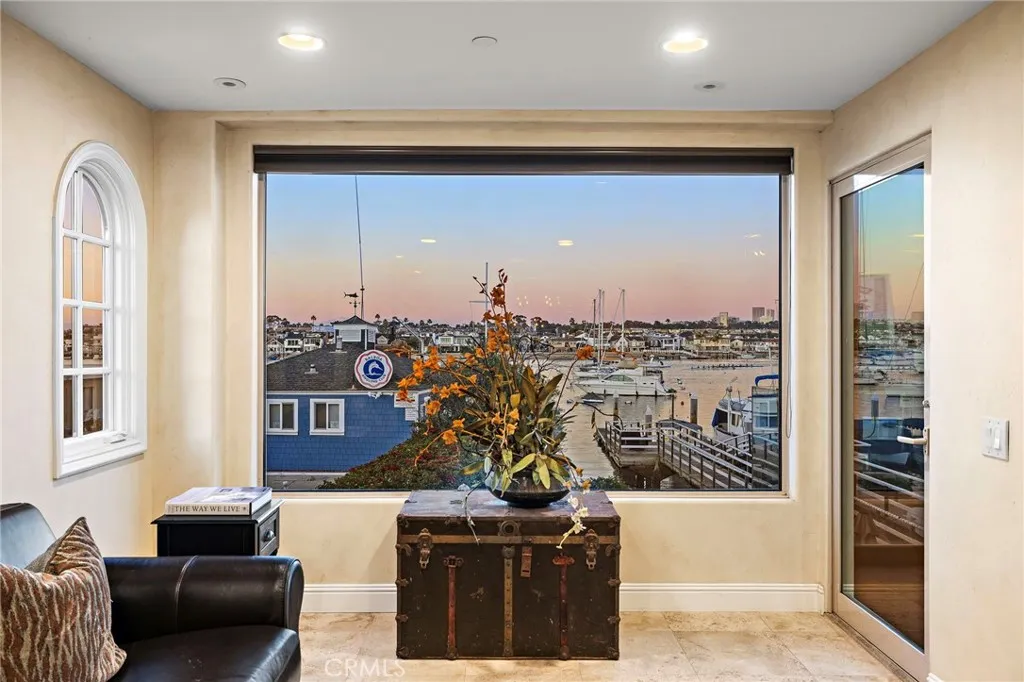 Additional image 112 of 900 E Balboa Blvd, Newport Beach, CA 92661