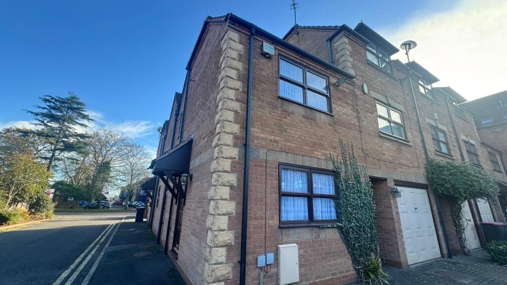 Ferndale Court, Coleshill. B46 3EZ