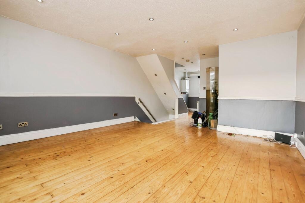 Additional image 4 of Avon Drive, Castle Bromwich, Birmingham, West Midlands, B36