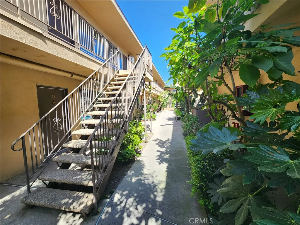 Additional image 78 of 7925 Vineland Ave Unit 26, Sun Valley, CA 91352