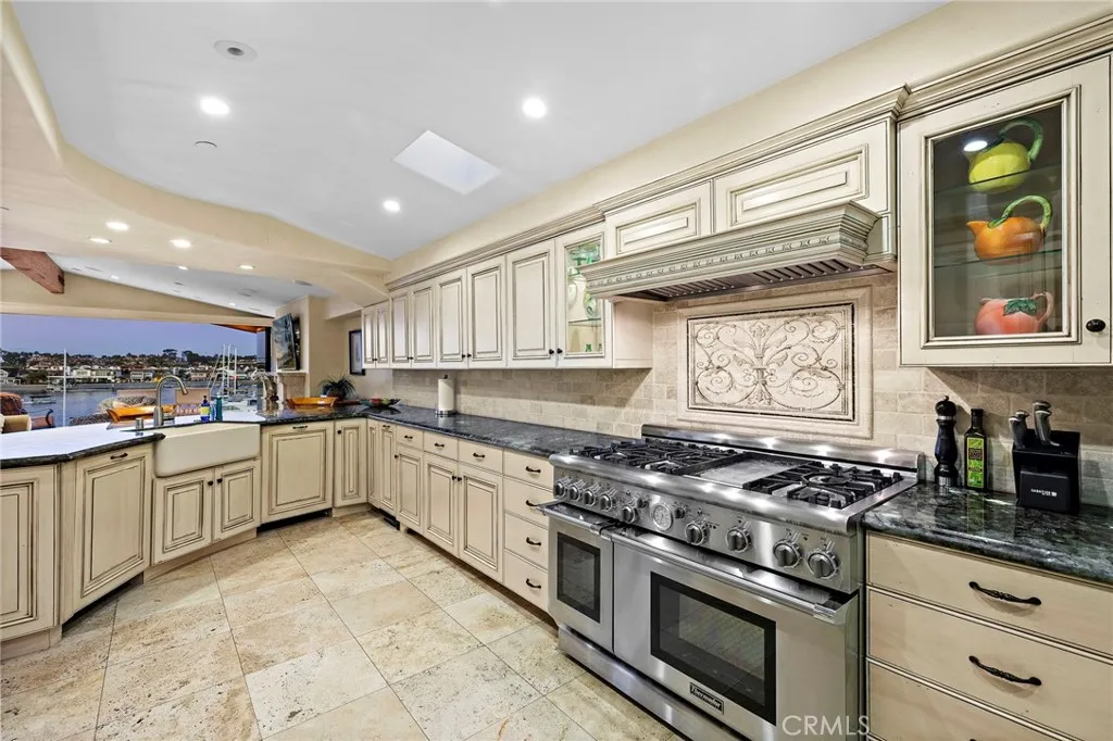 Additional image 84 of 900 E Balboa Blvd, Newport Beach, CA 92661
