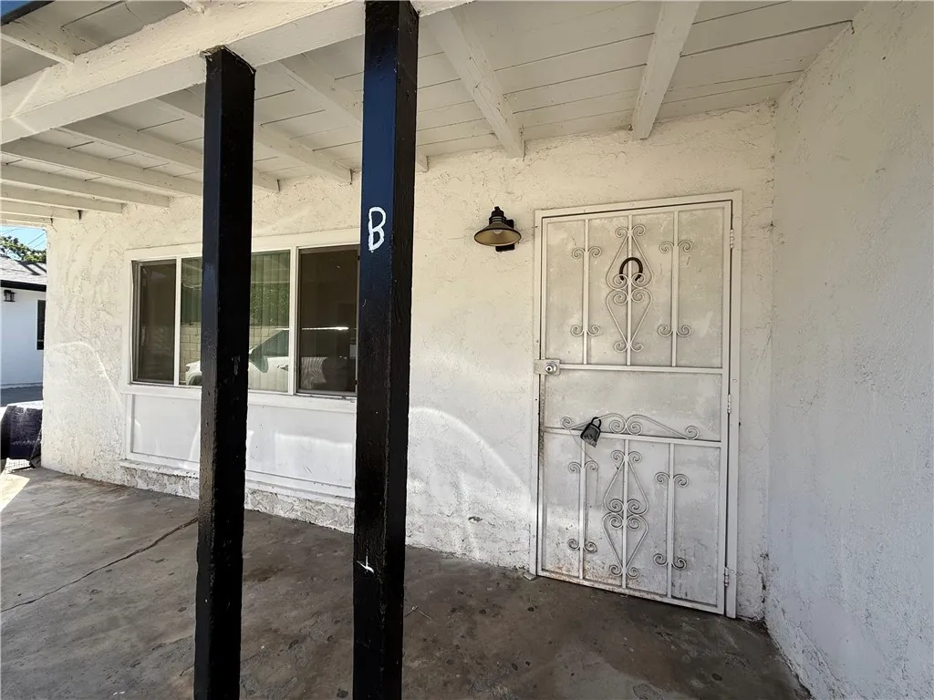 Additional image 44 of 924 W Chestnut Unit 1/2, Santa Ana, CA 92703