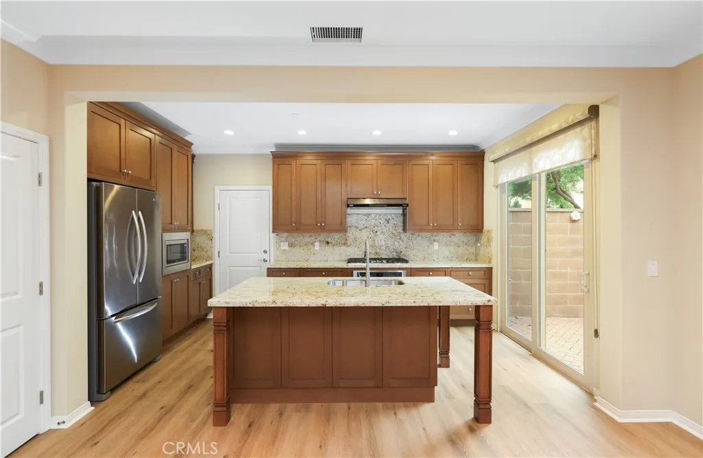 Additional image 17 of 220 Kempton, Irvine, CA 92620