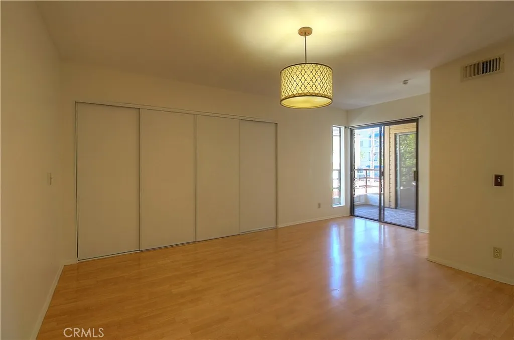 Additional image 66 of 400 N Louise Street Unit 205, Glendale, CA 91206