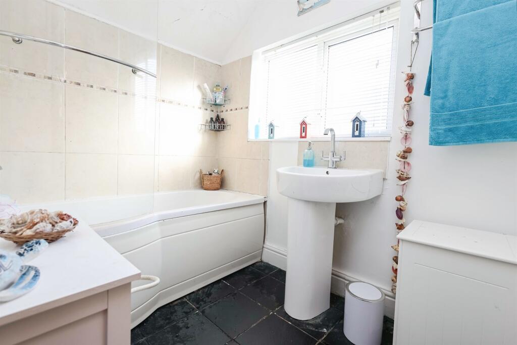 Additional image 9 of Hanging Lane, Birmingham