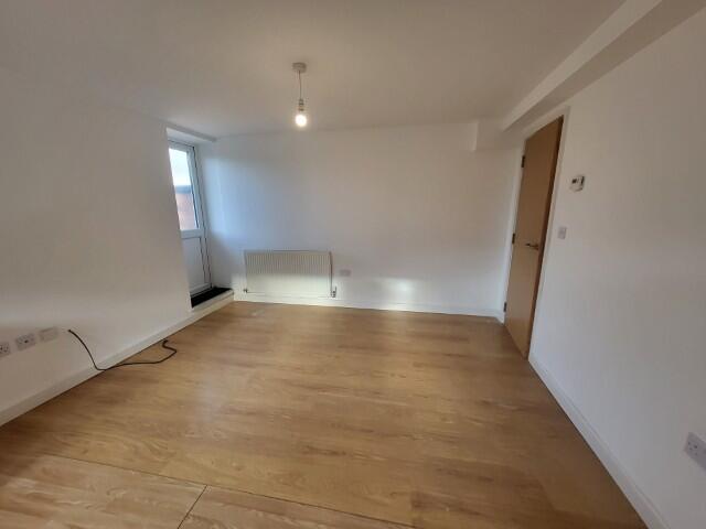 Additional image 3 of High Street, Bromsgrove, B61