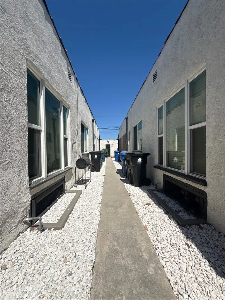 Additional image 20 of 6428 S Van Ness Ave, Los Angeles, CA 90047