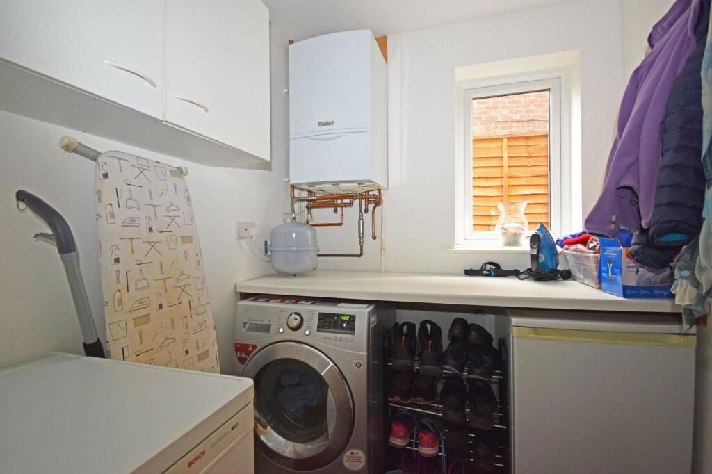 Additional image 12 of 7 Nailers Close, Stoke Heath, Bromsgrove, Worcestershire, B60 3PL