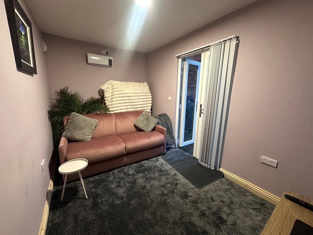 Additional image 19 of Laburnum Avenue, Birmingham