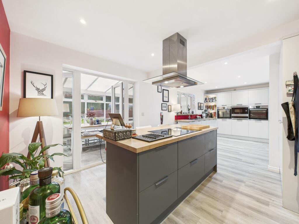 Additional image 16 of Royal Worcester Crescent, Bromsgrove, B60