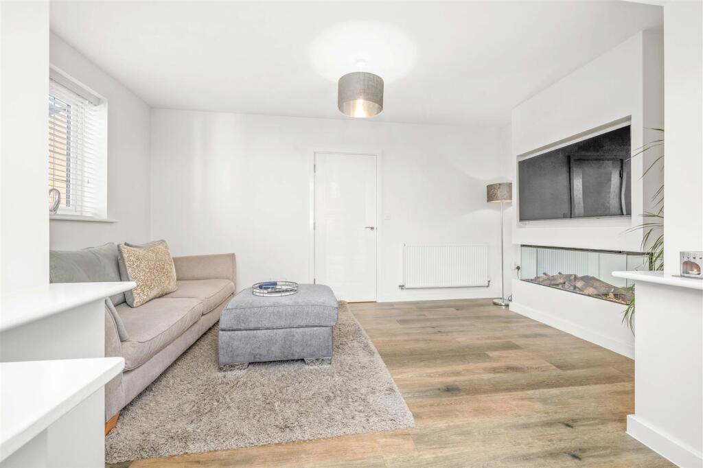 Additional image 6 of Mayors Drive, Alcester