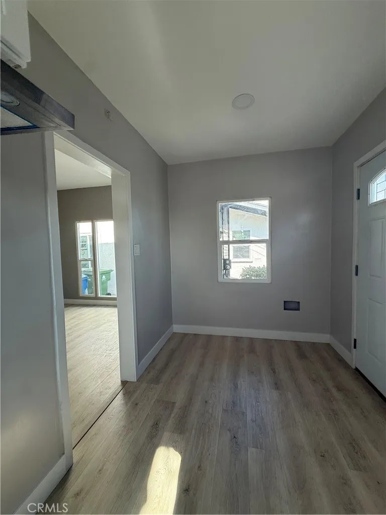 Additional image 16 of 6430 S Van Ness Ave, Los Angeles, CA 90047