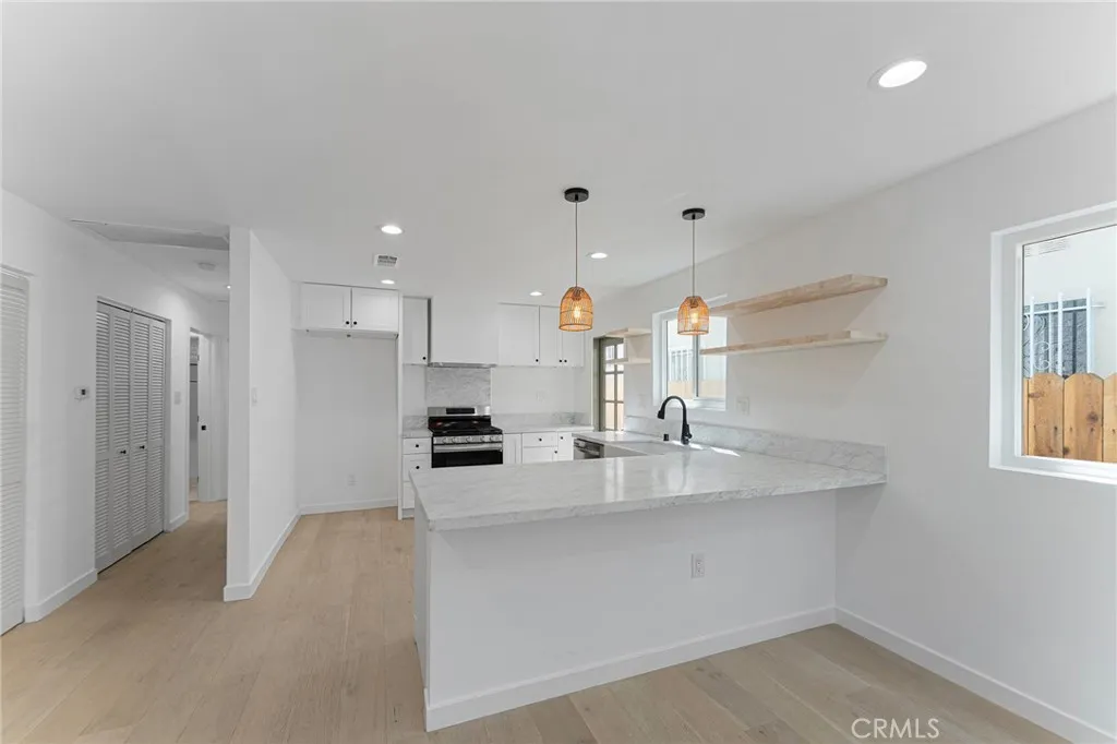 Additional image 7 of 2740 S Sycamore Ave, Los Angeles, CA 90016