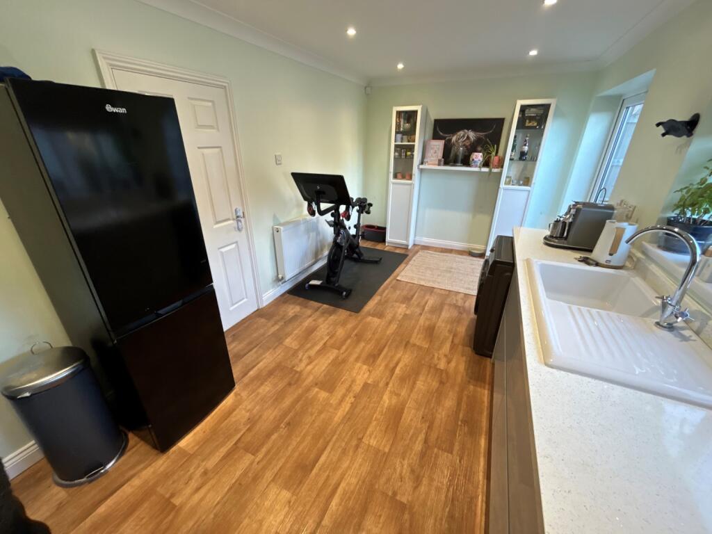 Additional image 6 of Grove Avenue, Halesowen, B63 4SB