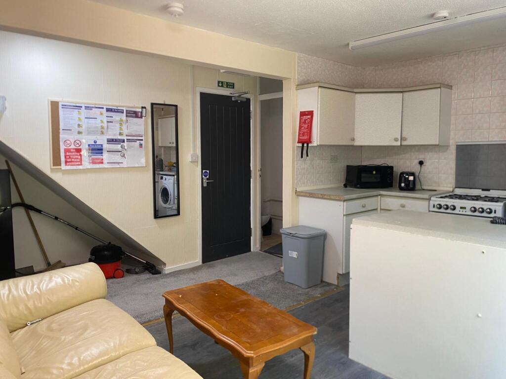 Additional image 4 of Room 2, Tyndall Walk, Woodgate, B32 3UN